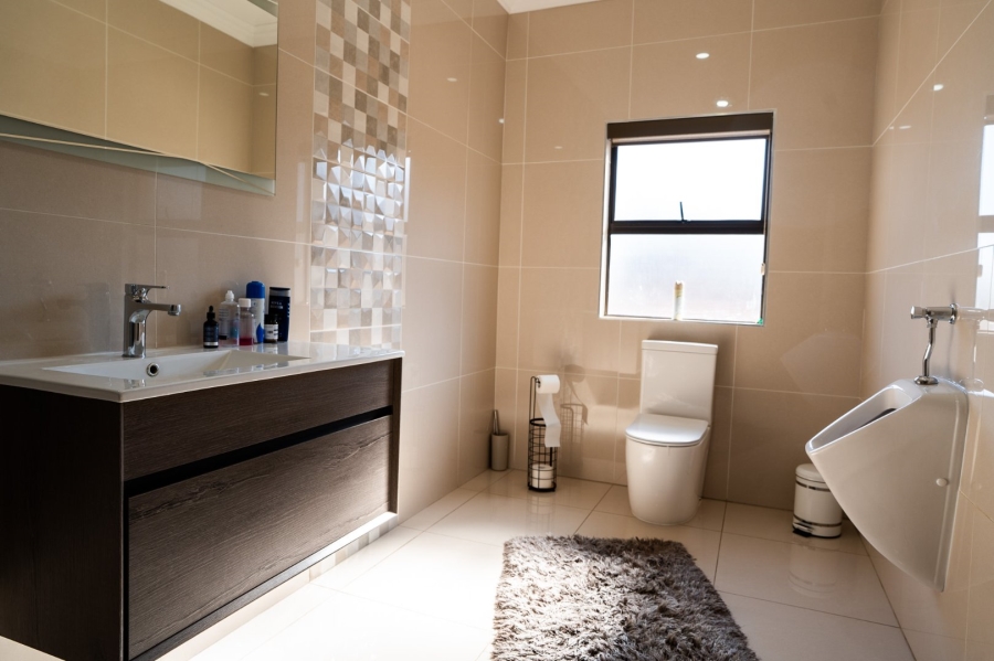 3 Bedroom Property for Sale in Wilkoppies North West